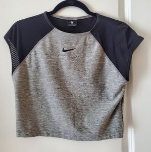 Nike Dry-Fit Womens Crop Top Large